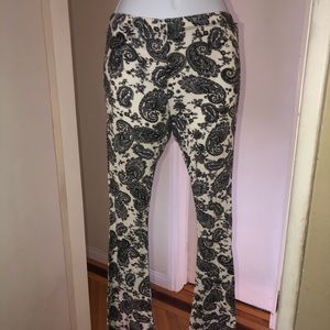 Cotton body fitting leggings